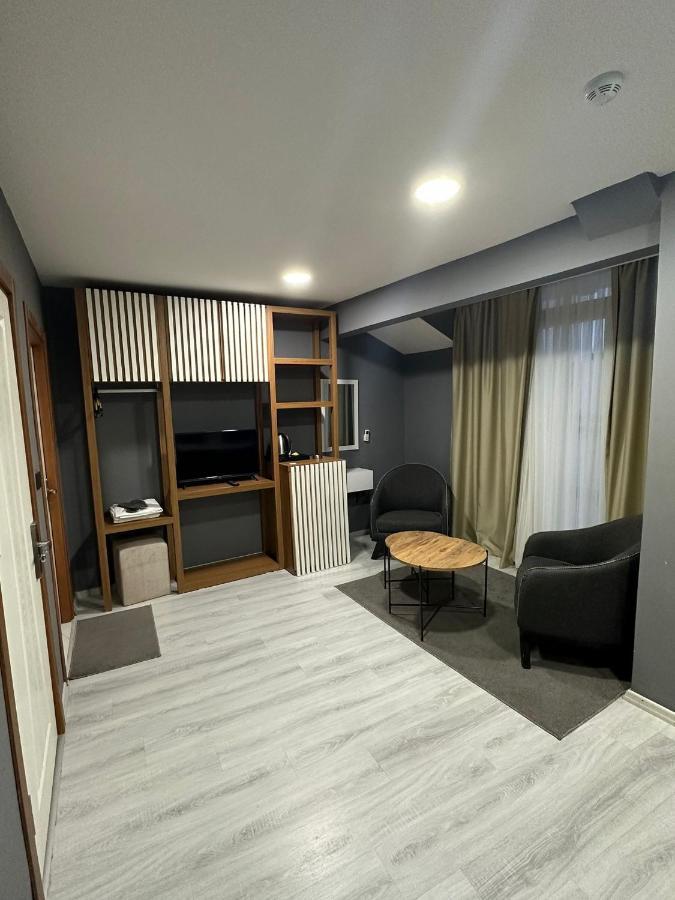 In House Suite Istanbul Exterior photo